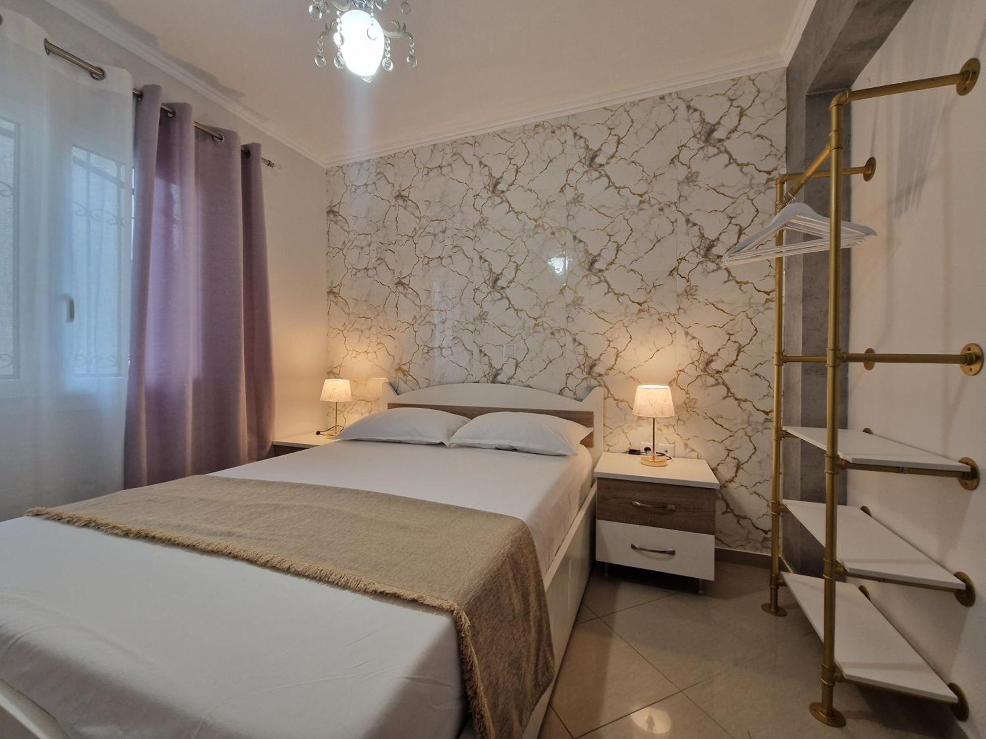 Iro Apartments เนอาเปรามอส ภายนอก รูปภาพ